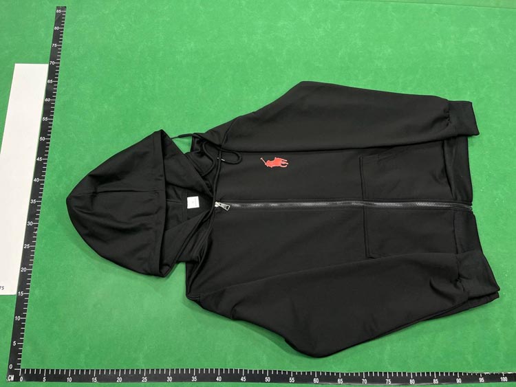 Zdjęcie QC 1 z 4 — Lacoste Classic Hoodie & Jogger Set