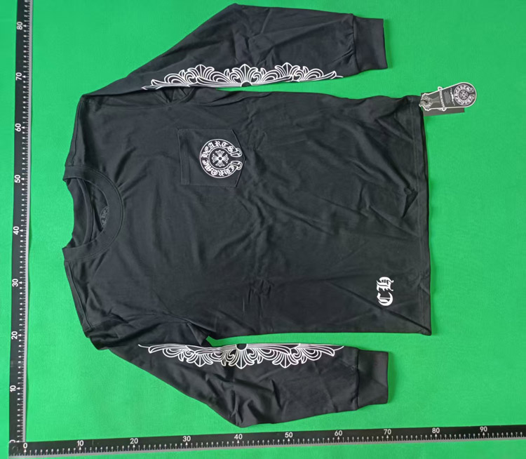 Zdjęcie QC 6 z 8 — Chrome Hearts Cross Motif Long Sleeve Sweatshirts