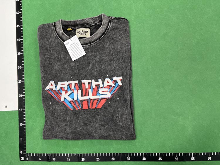 Zdjęcie QC 3 z 3 — Gallery Dept. Logo Print T-Shirt [39 styles]