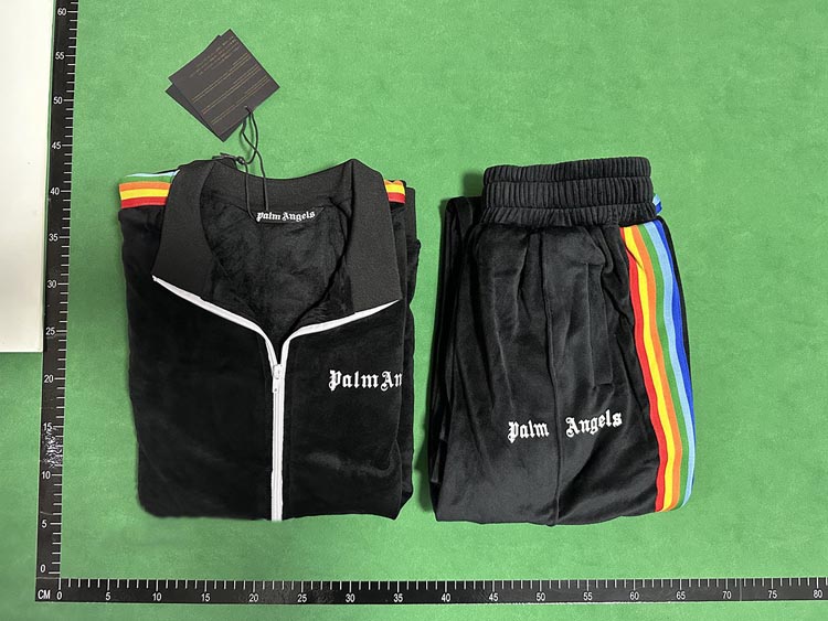 Zdjęcie QC 3 z 3 — Palm Angels Velour Track Jacket & Pants Set [3 styles]