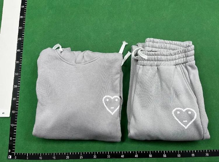 Zdjęcie QC 2 z 4 — Carsicko Heart Embroidery Hoodie & Jogger Set [12 styles]