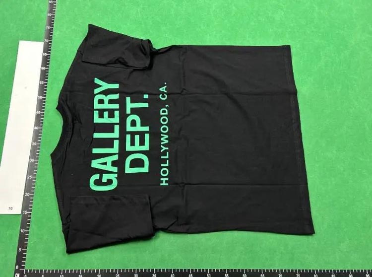 Zdjęcie QC 1 z 4 — Gallery Dept. Graphic T-Shirts [10 styles]