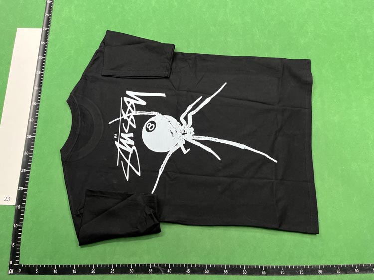 Zdjęcie QC 4 z 4 — Stüssy Classic Logo & Graphic T-Shirts [40 styles]