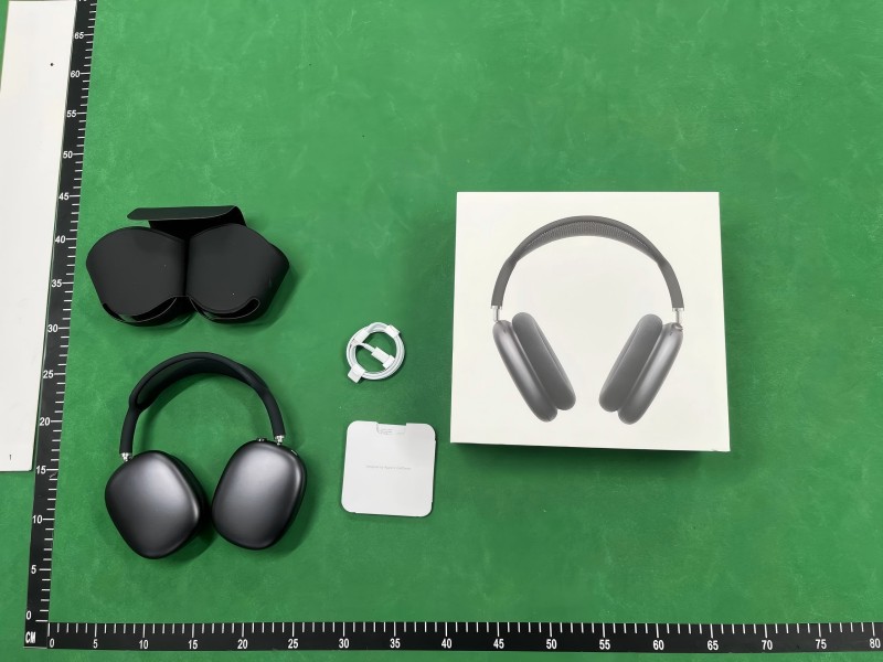 Zdjęcie QC 1 z 1 — Apple AirPods Max Headphones