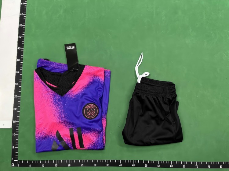 Zdjęcie QC 1 z 3 — Real Madrid, PSG, Ajax, Barcelona, AC Milan Training Jerseys & Shorts [40 styles]