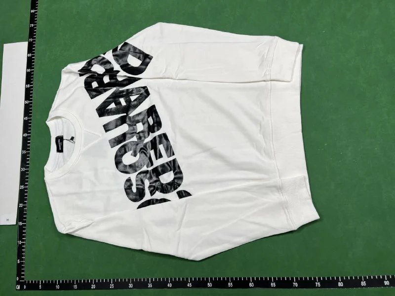 Zdjęcie QC 1 z 1 — Dsquared2 DS427 Graphic Sweatshirt [40 styles]