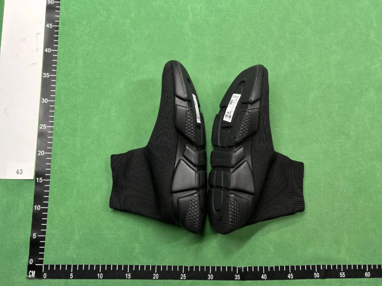 Zdjęcie QC 3 z 5 — Balenciaga Speed Trainer Sneakers [3 styles]