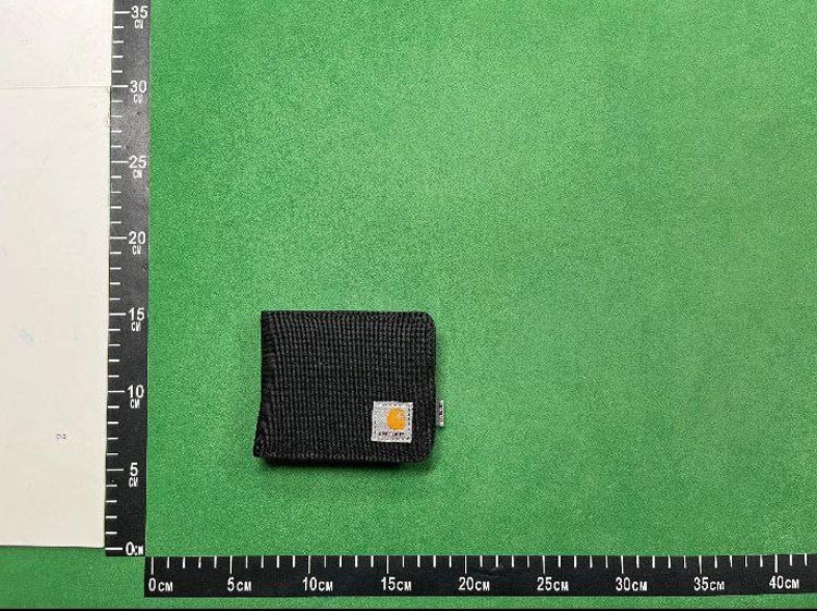Zdjęcie QC 4 z 4 — Supreme, BAPE, Carhartt, Patagonia Bifold Wallets [36 styles]