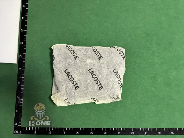 Zdjęcie QC 1 z 3 — Lacoste L.12.12 Crossbody Bag with Geometric Print