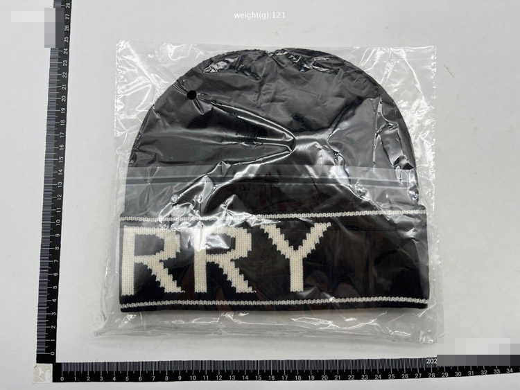 Zdjęcie QC 3 z 3 — Burberry Logo Knit Beanie [5 styles]