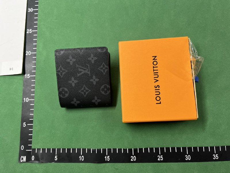 Zdjęcie QC 1 z 1 — Louis Vuitton Monogram Empreinte Leather Bifold Wallet [9 styles]