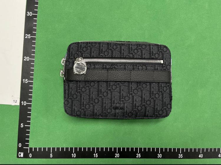 Zdjęcie QC 2 z 4 — Dior Oblique Saddle Bag / Messenger Bag / Crossbody Bag [40 styles]