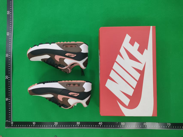 Zdjęcie QC 1 z 2 — Nike Air Max 90 Sneakers [29 styles]