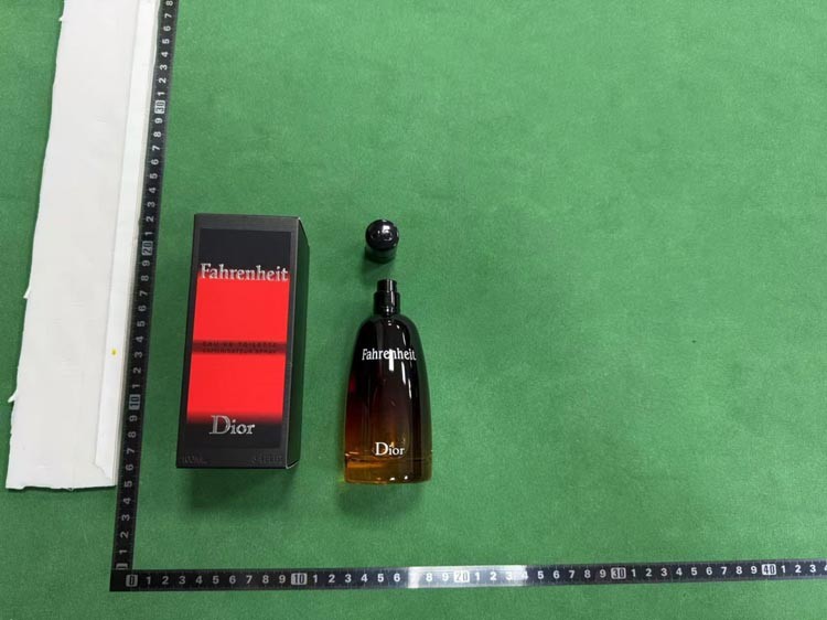 Zdjęcie QC 4 z 8 — Chanel, Yves Saint Laurent, Dior Perfume Collection [40 styles]