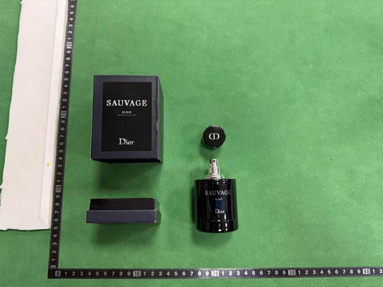 Zdjęcie QC 8 z 8 — Chanel, Yves Saint Laurent, Dior Perfume Collection [40 styles]
