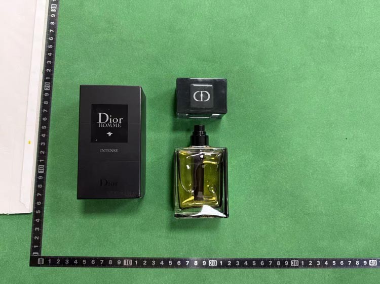 Zdjęcie QC 2 z 8 — Chanel, Yves Saint Laurent, Dior Perfume Collection [40 styles]