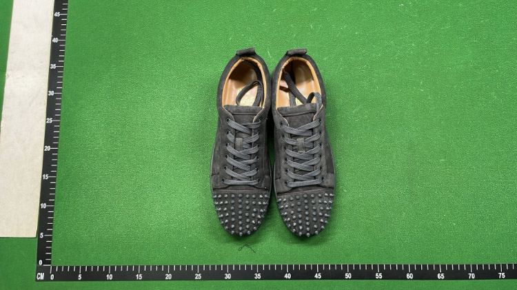 Zdjęcie QC 4 z 6 — Christian Louboutin Louis Spikes Sneakers [11 styles]