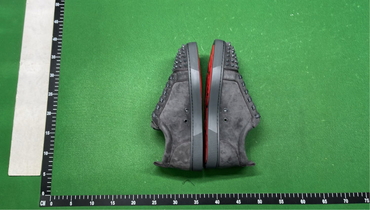Zdjęcie QC 3 z 6 — Christian Louboutin Louis Spikes Sneakers [11 styles]