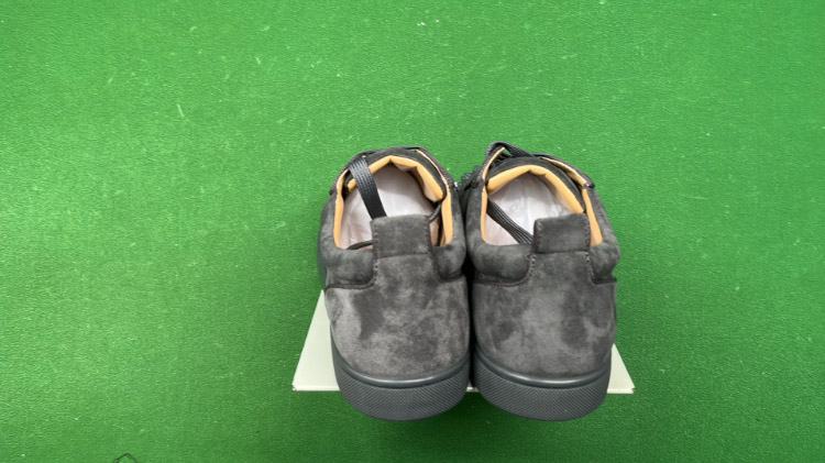 Zdjęcie QC 1 z 6 — Christian Louboutin Louis Spikes Sneakers [11 styles]