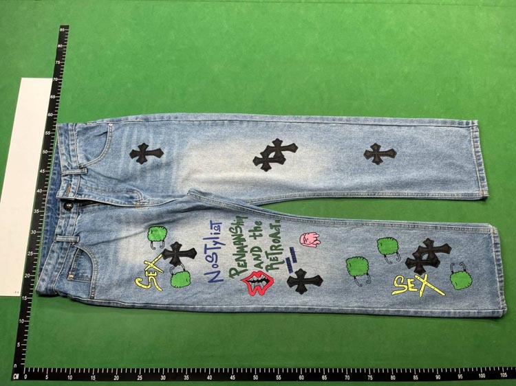 Zdjęcie QC 3 z 4 — Chrome Hearts Cross-Embroidered Straight-Leg Jeans [20 styles]