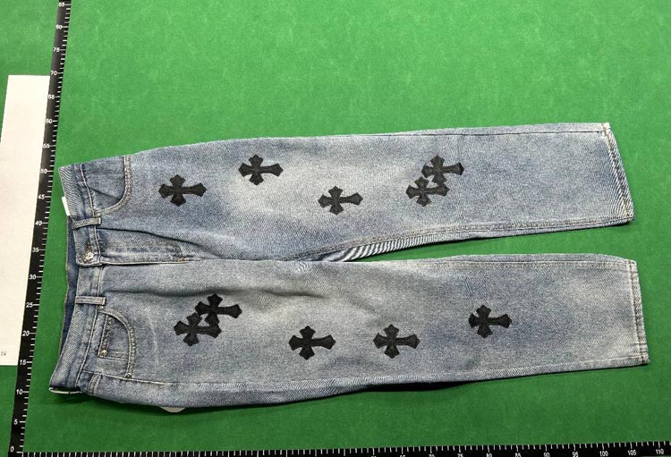 Zdjęcie QC 2 z 4 — Chrome Hearts Cross-Embroidered Straight-Leg Jeans [20 styles]