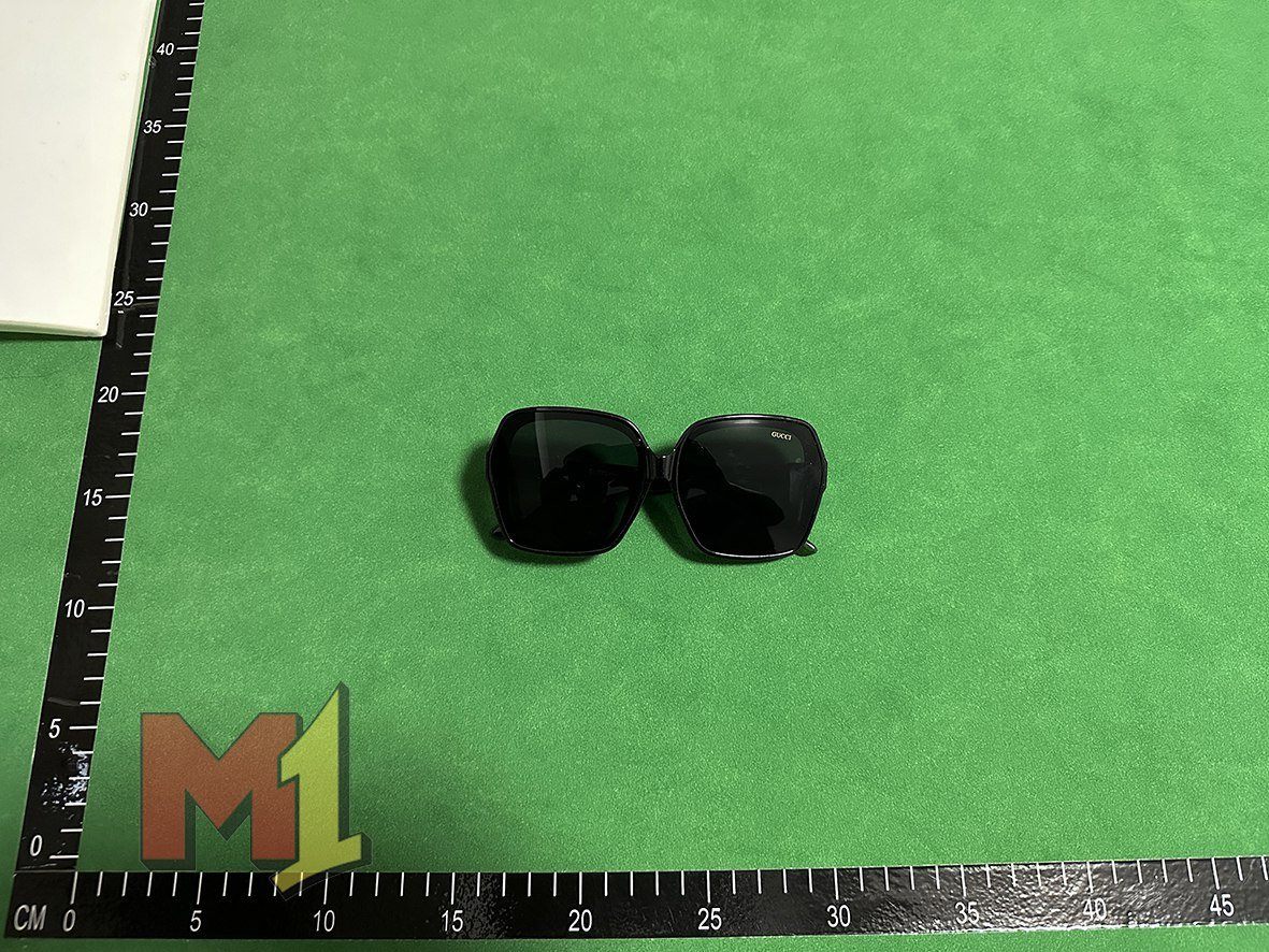 Zdjęcie QC 1 z 1 — Gucci GG1235 Square Frame Sunglasses [4 styles]