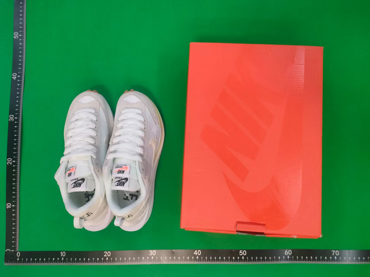 Zdjęcie QC 2 z 2 — Nike x Sacai VaporWaffle Sneakers [30 styles]
