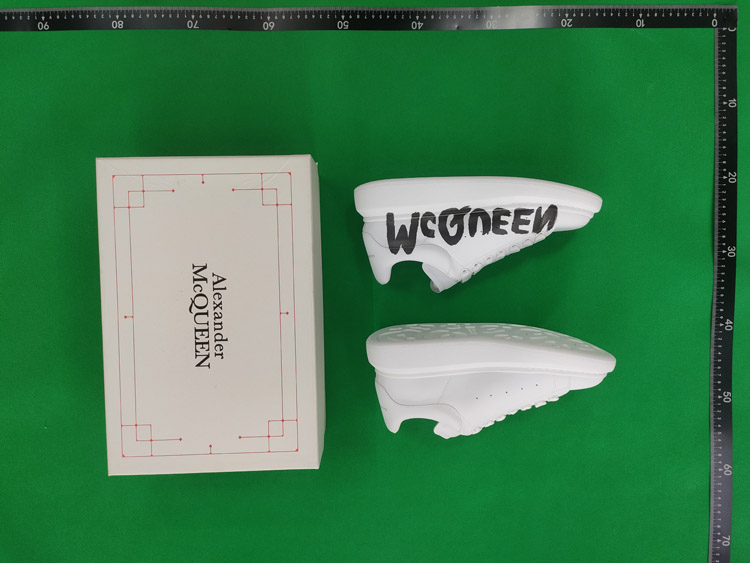 Zdjęcie QC 1 z 2 — Alexander McQueen Oversized Sneakers [30 styles]