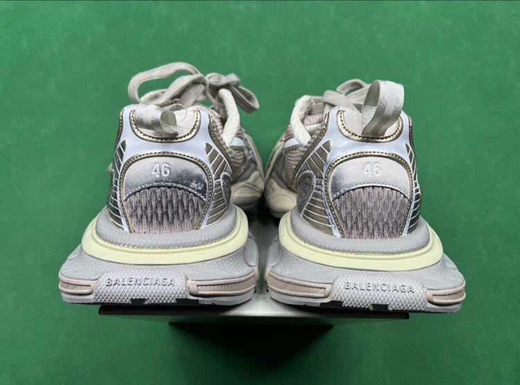Zdjęcie QC 4 z 4 — Maison Margiela MM6 Split-Toe Sneakers [34 styles]