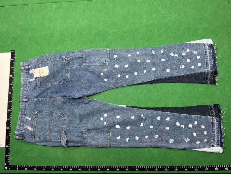 Zdjęcie QC 1 z 4 — Amiri Distressed Denim Jeans [1 style]