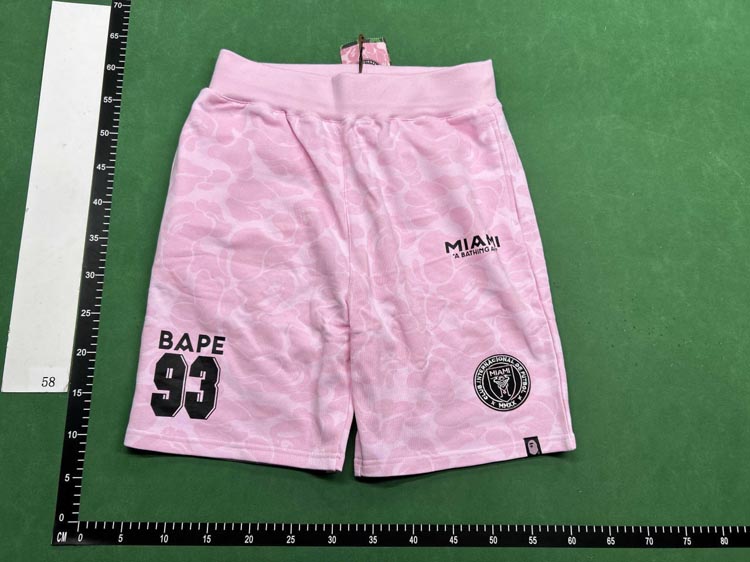 Zdjęcie QC 4 z 4 — A BATHING APE Shark Camo Shorts [27 styles]