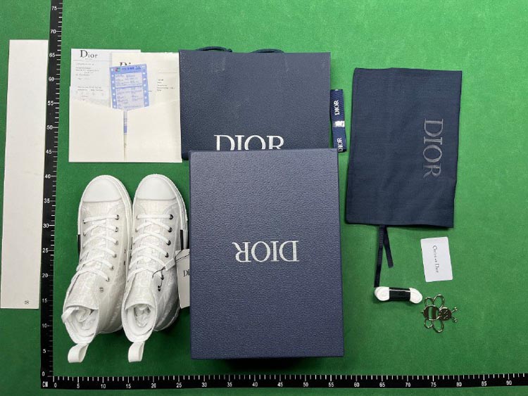 Zdjęcie QC 1 z 6 — Dior B23 High-Top Sneakers [20 styles]