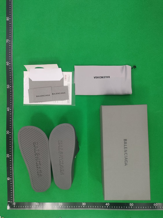 Zdjęcie QC 2 z 3 — Balenciaga Arena Slide Sandals [15 styles]