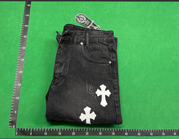 Zdjęcie QC 1 z 4 — Chrome Hearts Cross-Embroidered Straight-Leg Jeans [31 styles]