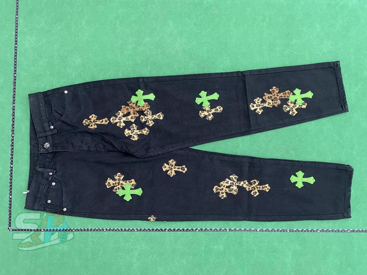 Zdjęcie QC 3 z 4 — Chrome Hearts Cross-Embroidered Straight-Leg Jeans [31 styles]