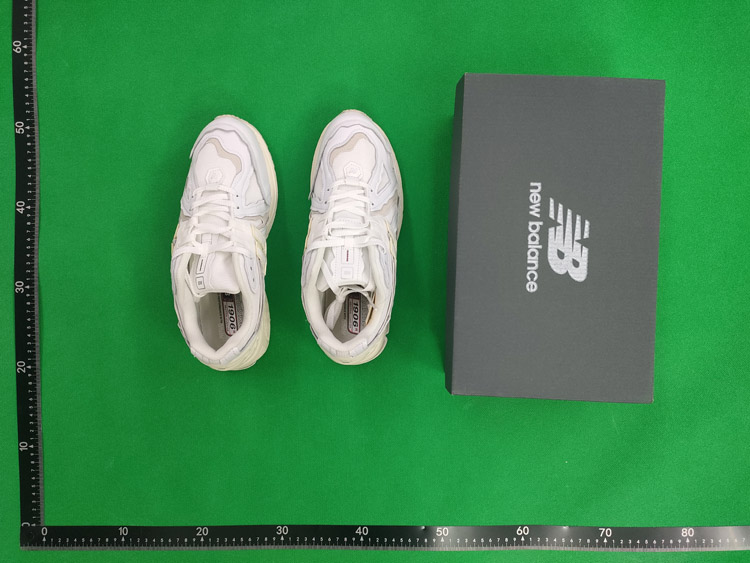 Zdjęcie QC 1 z 2 — New Balance 2002R Sneakers [30 styles]