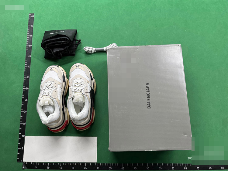 Zdjęcie QC 1 z 2 — Balenciaga Triple S Sneakers [7 styles]