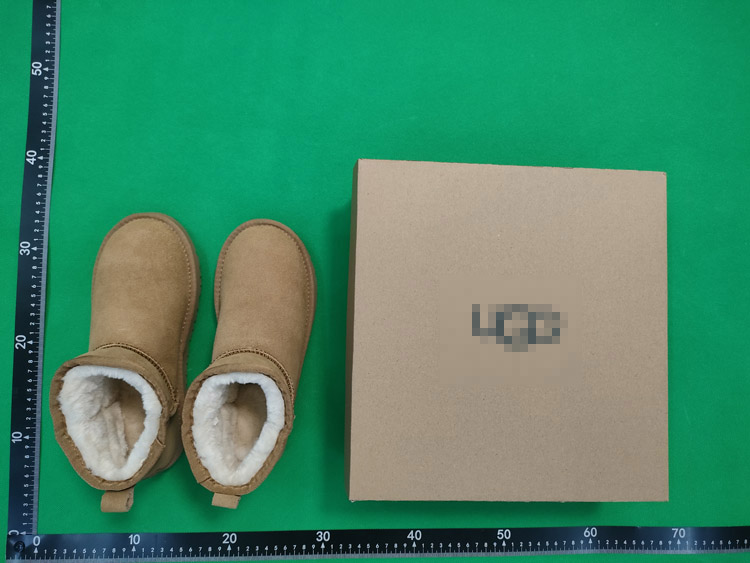 Zdjęcie QC 2 z 2 — UGG Classic Mini II Boots [31 styles]