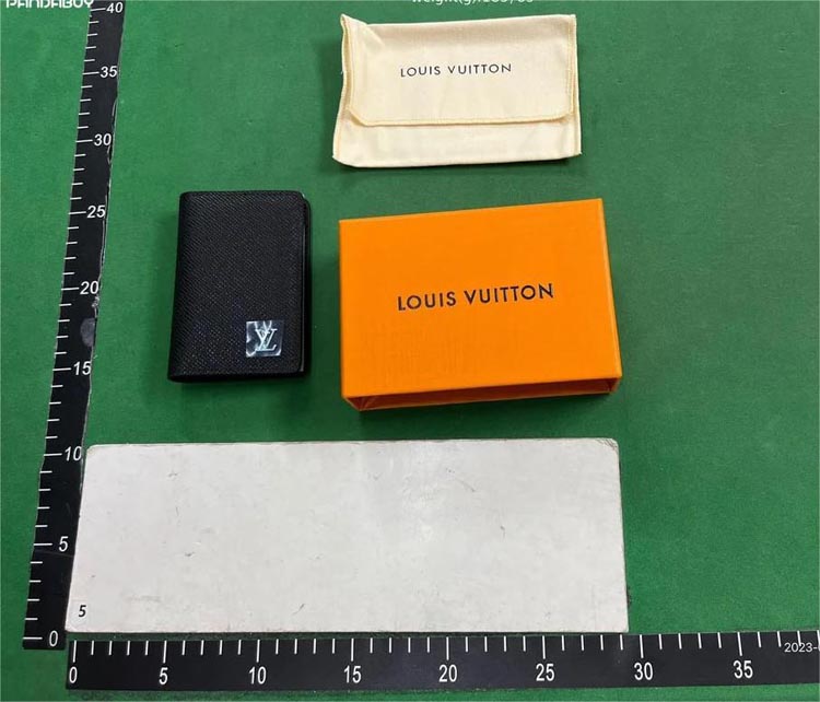 Zdjęcie QC 1 z 3 — Louis Vuitton / Gucci Multi-Brand Card Holders and Key Pouches [40 styles]