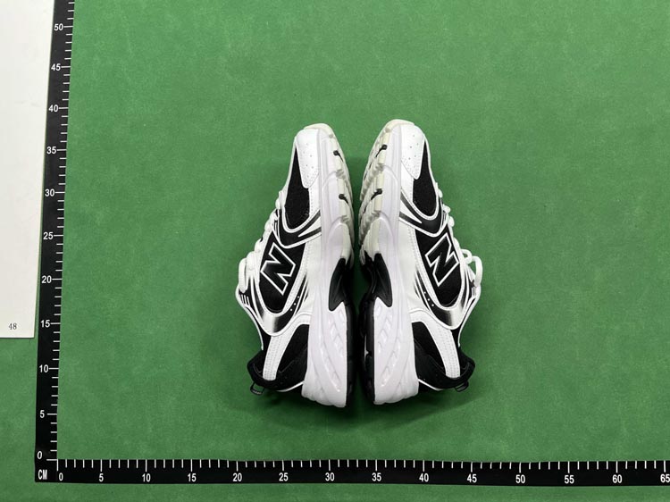 Zdjęcie QC 4 z 4 — New Balance 990v6 Sneakers [12 styles]