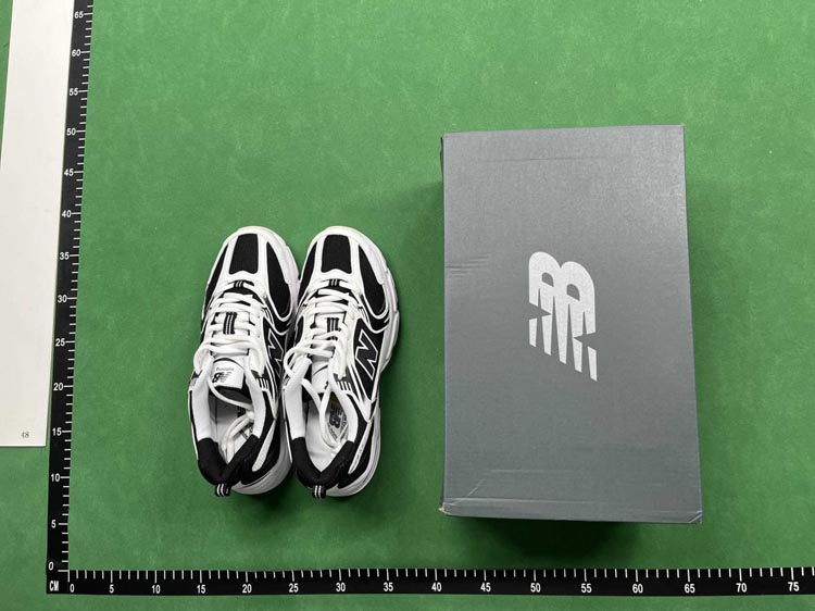 Zdjęcie QC 3 z 4 — New Balance 990v6 Sneakers [12 styles]