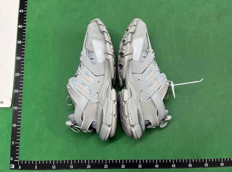 Zdjęcie QC 6 z 8 — Balenciaga Triple S Sneakers [12 styles]