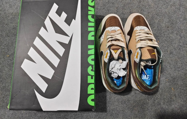 Zdjęcie QC 1 z 2 — Nike Air Max 1 Sneakers [30 styles]