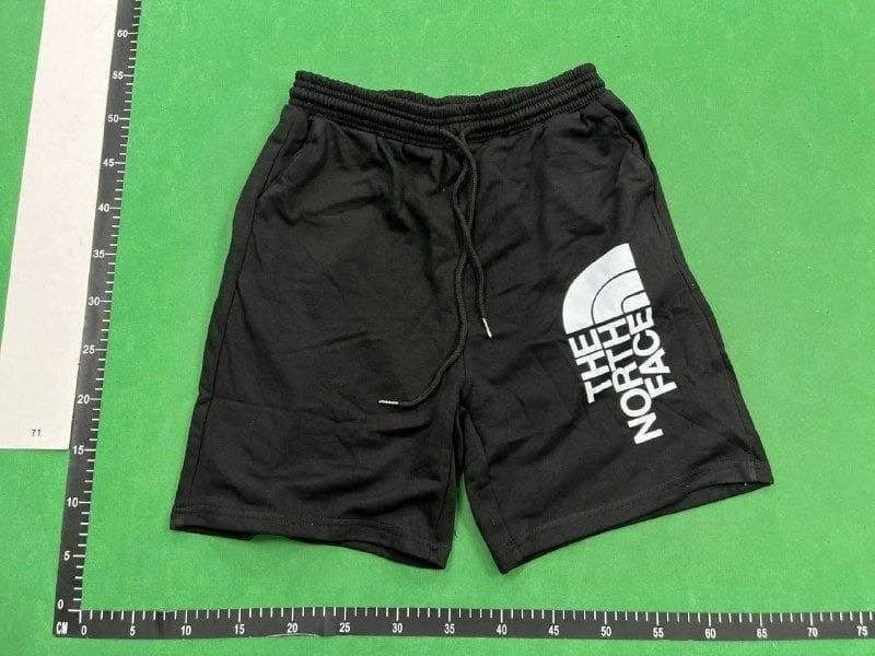Zdjęcie QC 1 z 1 — The North Face Cargo Shorts [39 styles]