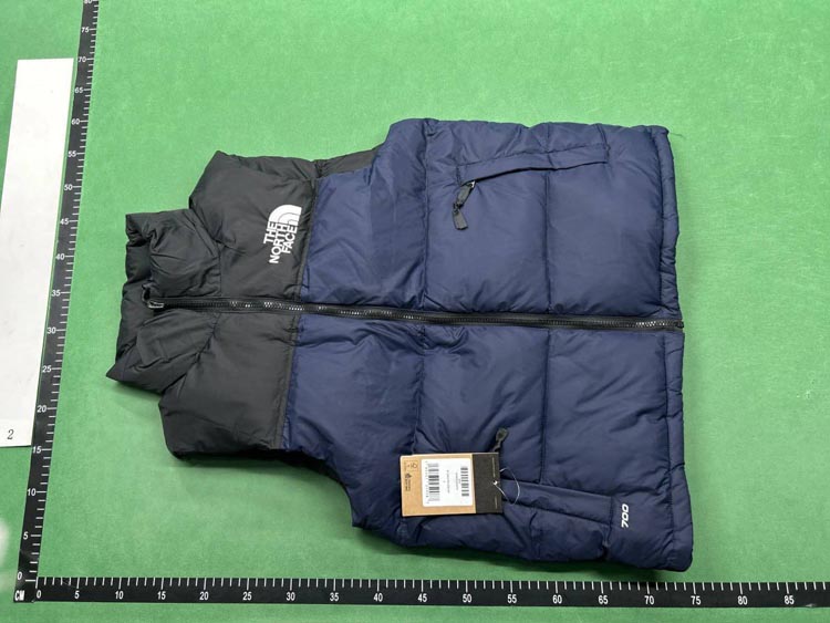 Zdjęcie QC 3 z 3 — The North Face Nuptse Vest [9 styles]