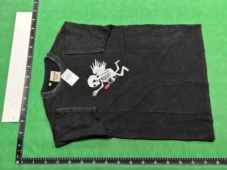 Zdjęcie QC 4 z 4 — DEPT. Skeleton Beach Graphic T-Shirts [30 styles]