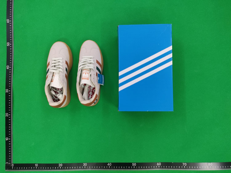 Zdjęcie QC 2 z 2 — Adidas Gazelle Sneakers [7 styles]