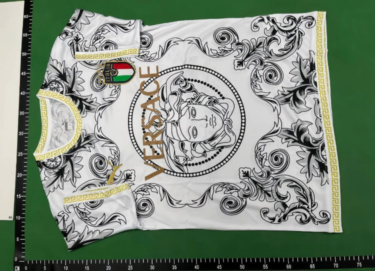 Zdjęcie QC 1 z 2 — Custom Designer Football Jerseys [39 styles]