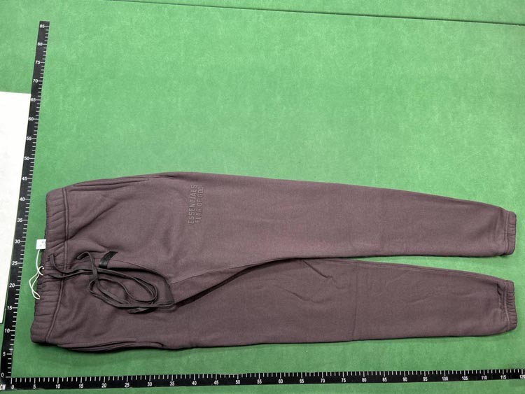 Zdjęcie QC 2 z 4 — Fear of God Essentials Hoodie & Jogger Set [27 styles]