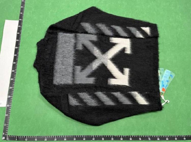 Zdjęcie QC 4 z 4 — Off-White Arrow Gradient Knit Sweater [32 styles]
